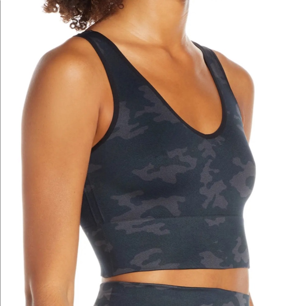 SPANX Look at Me Now Seamless Crop Top NWOT